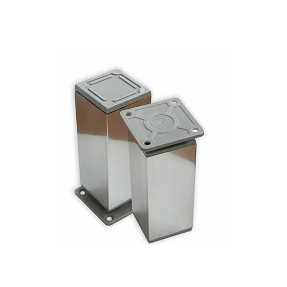 Aluminijumska nogica sjajna, jednodelna, plastični čep